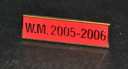 Breast Jewel Middle Date Bar 'WM 2005-2006 - Gilt on Red Enamel - Click Image to Close